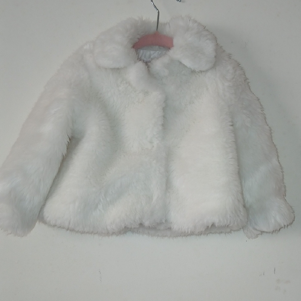 Catherine Malandrino White Faux Fur vegan Kids Jacket Size 18M